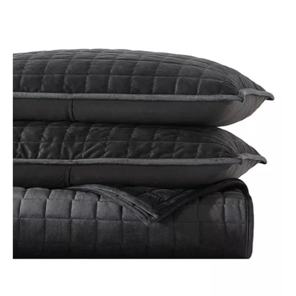 Vera Wang 3PC King Velvet Black Quilt And Shams Set